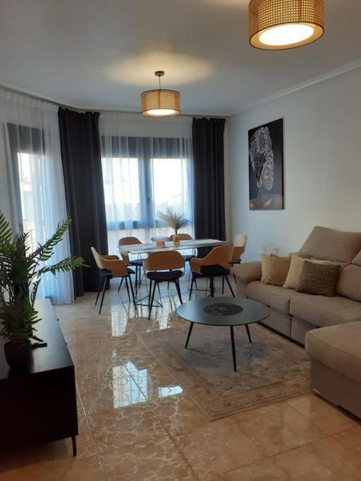 Luxury Port Apartments Торевьиа Экстерьер фото