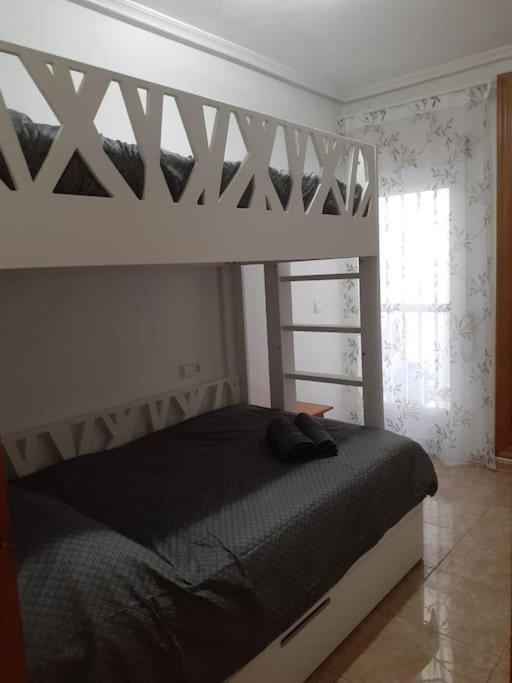 Luxury Port Apartments Торевьиа Экстерьер фото